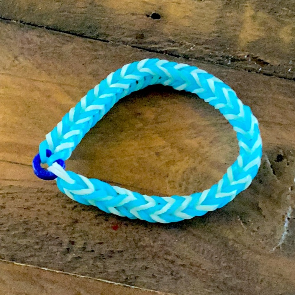 Rainbow loom bracelet, blue and white